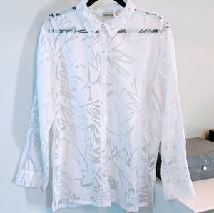 Chico's white blouse long sleeve buttoned tunic